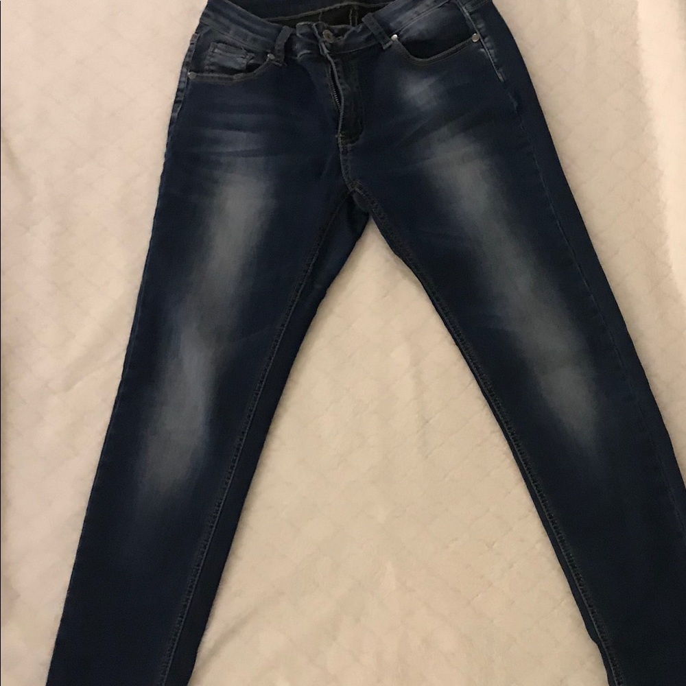 Pretty blue washed jeans